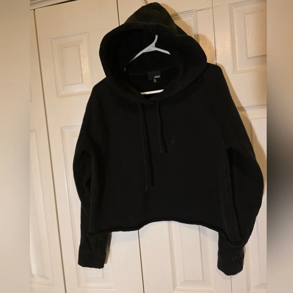 Aritzia Wilfred Free Cropped French Terry Hoodie Black Medium - Picture 2 of 11